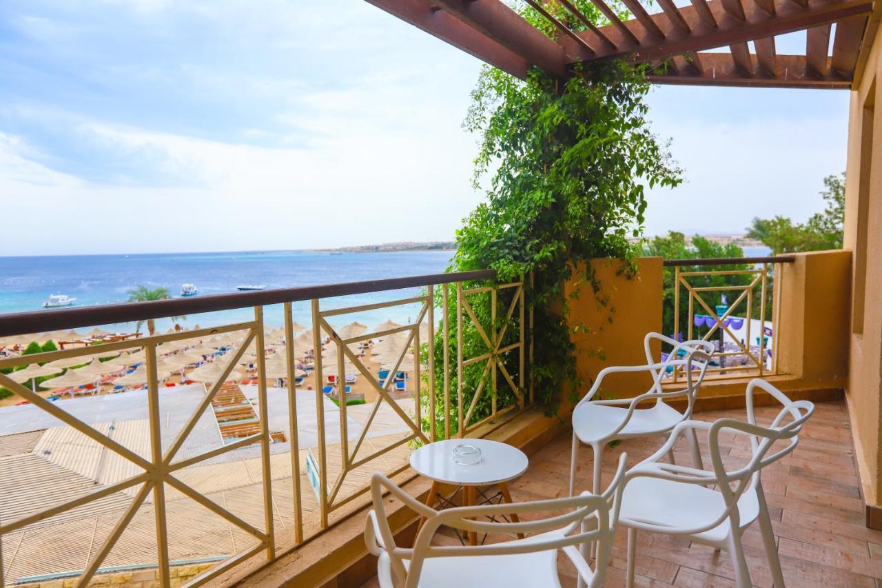 Prima Life Makadi Hotel Hurghada Exterior photo A balcony in a hotel