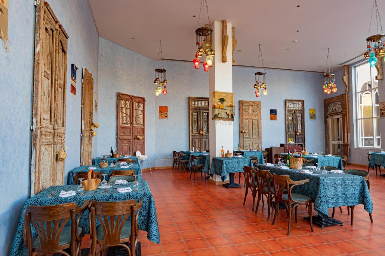 Prima Life Makadi Hotel Hurghada Exterior photo Restaurant in the hotel