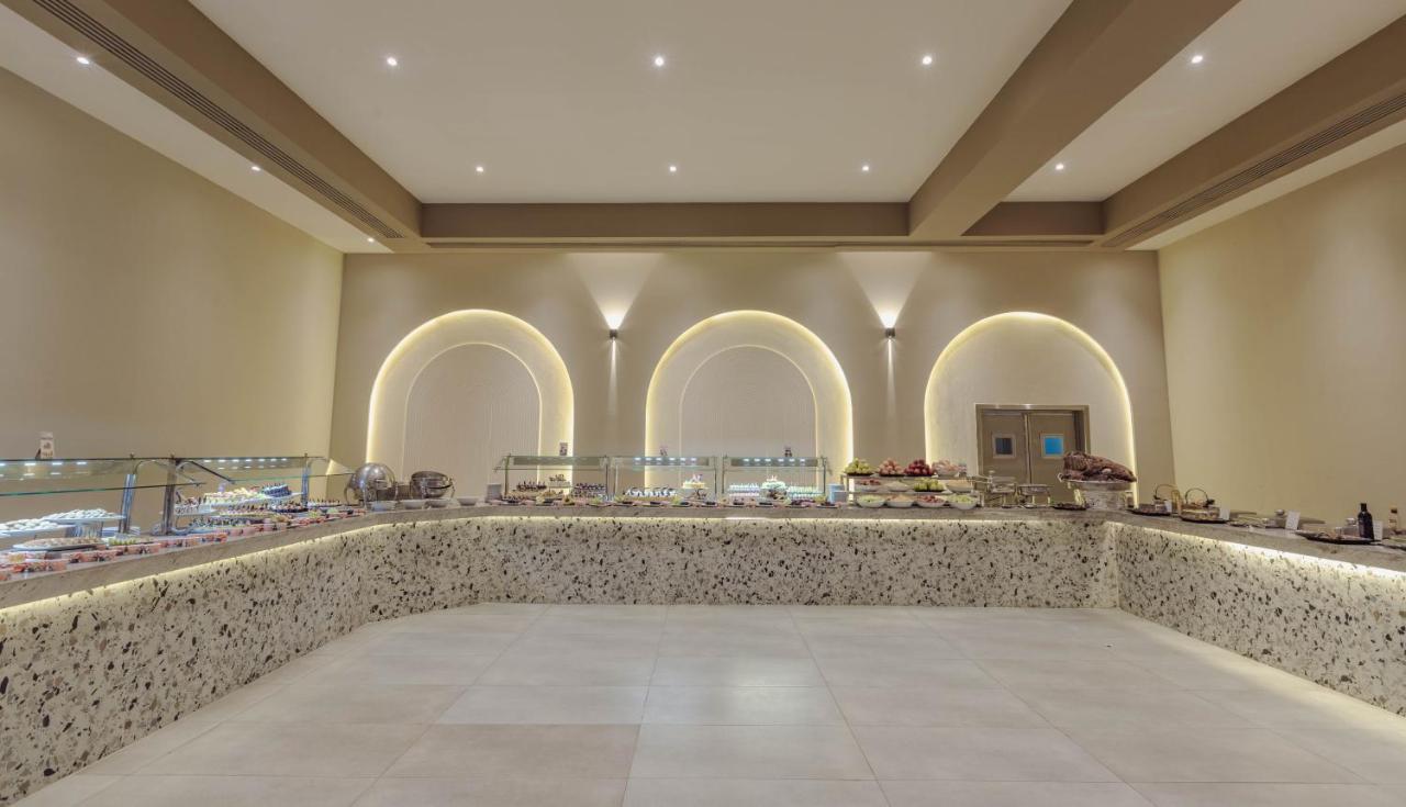Prima Life Makadi Hotel Hurghada Exterior photo The buffet at the hotel