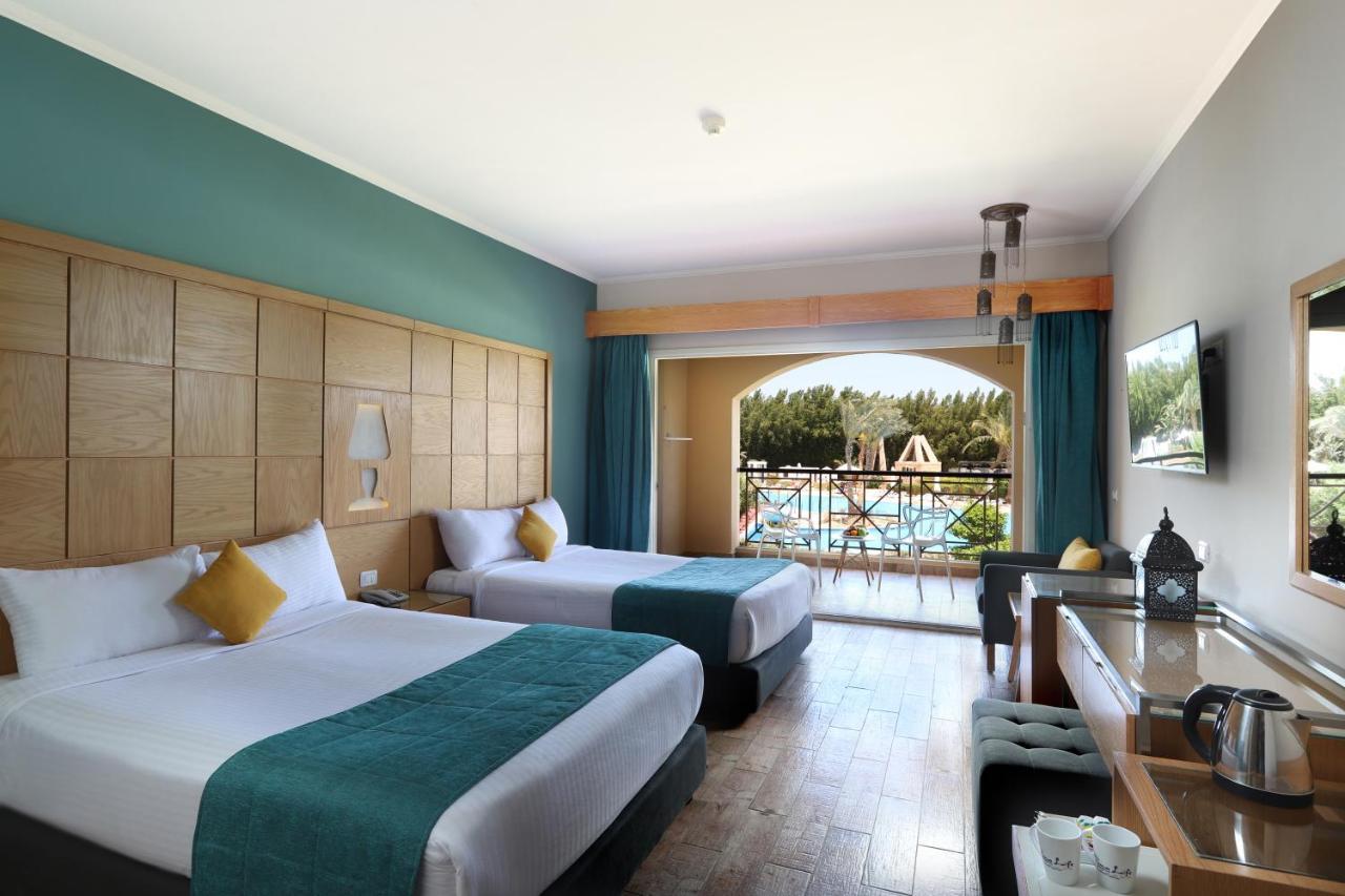 Prima Life Makadi Hotel Hurghada Exterior photo A room at the hotel