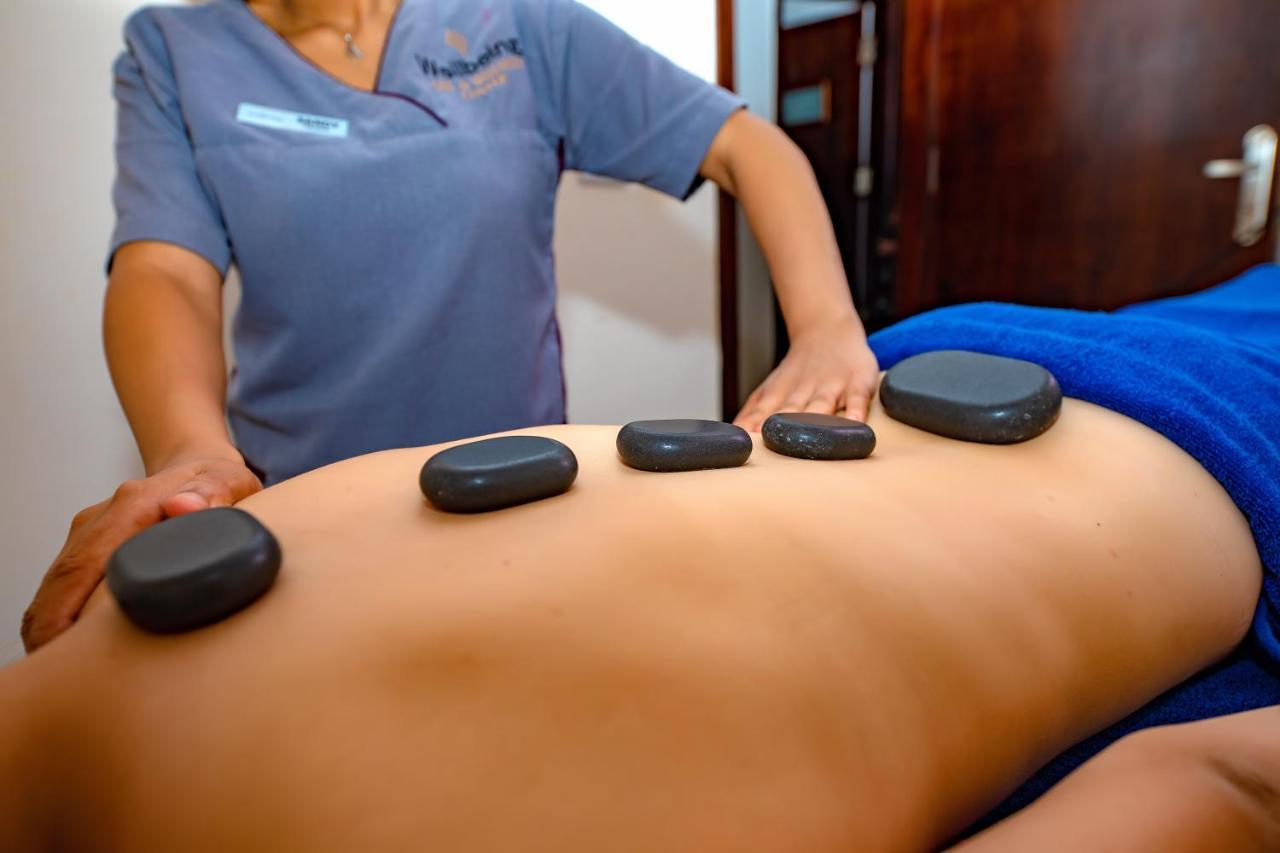 Prima Life Makadi Hotel Hurghada Exterior photo Hot stone massage