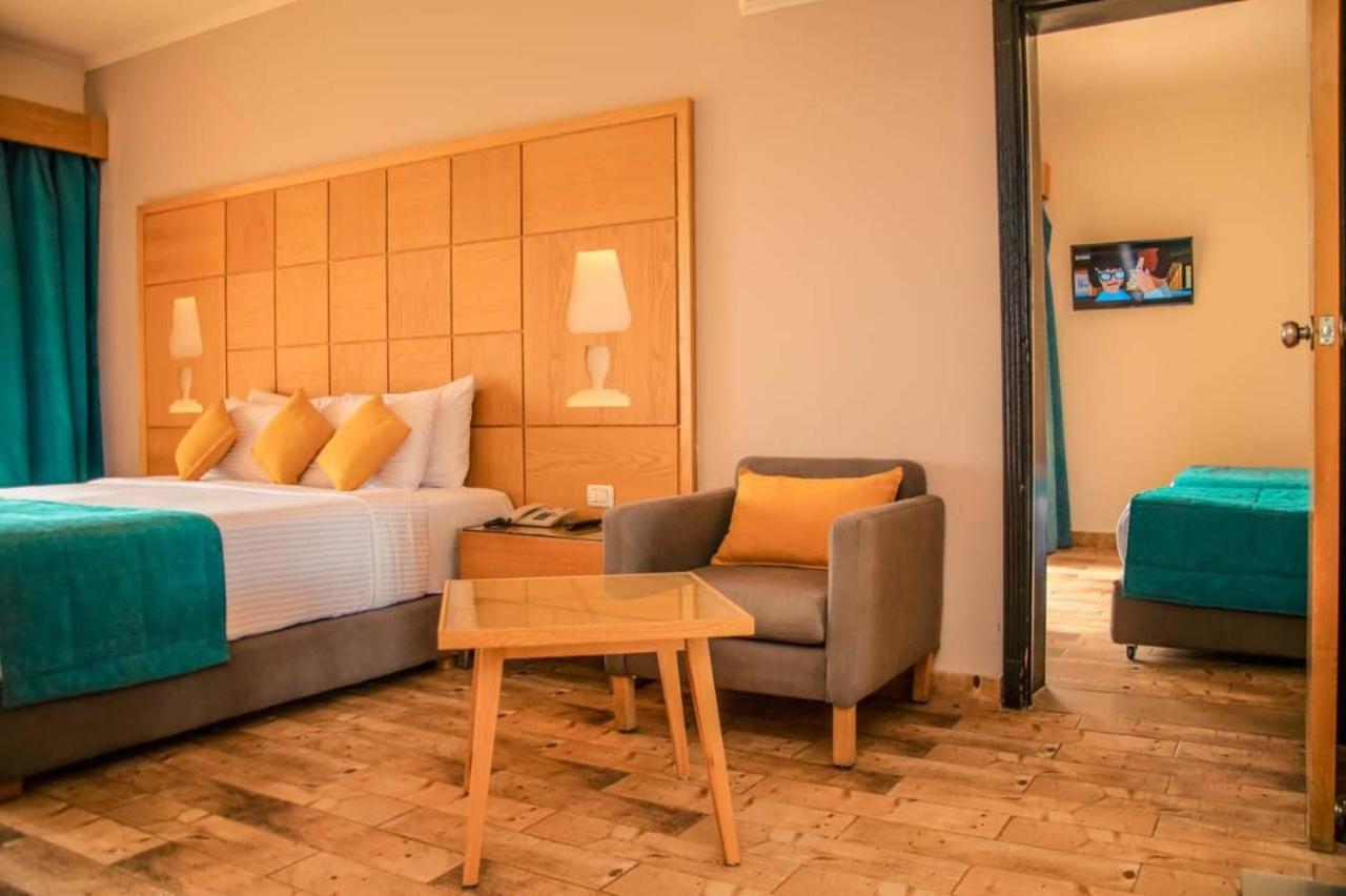 Prima Life Makadi Hotel Hurghada Exterior photo Family Suite