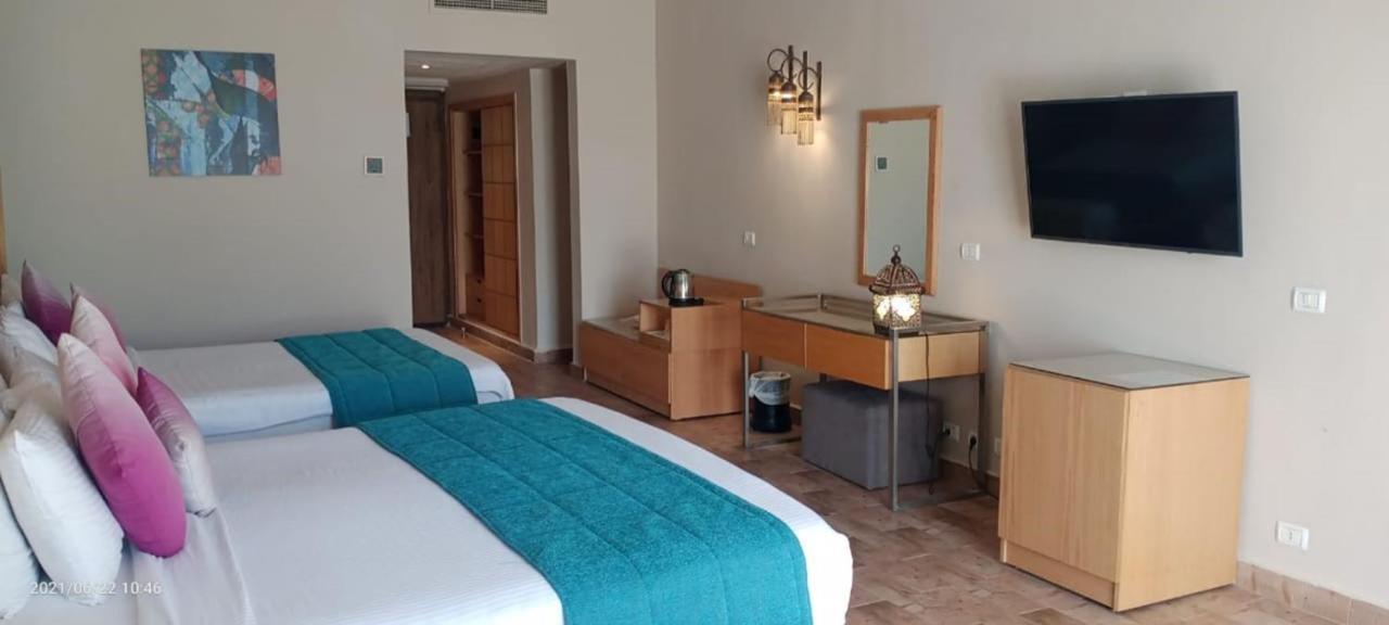 Prima Life Makadi Hotel Hurghada Exterior photo A room at the hotel