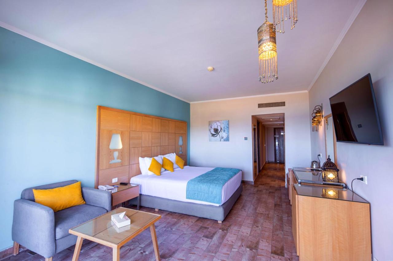 Prima Life Makadi Hotel Hurghada Exterior photo A room at the hotel