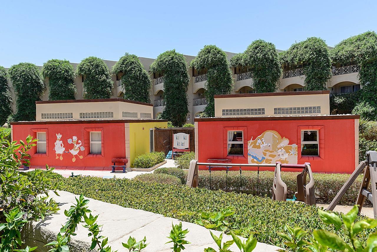 Prima Life Makadi Hotel Hurghada Exterior photo The school's temporary classrooms